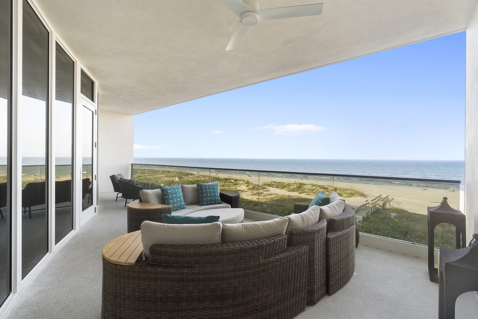 Oceanfront covered lanai with a wide ocean view